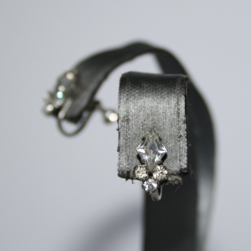 Vintage silver and rhinestone screw on earrings